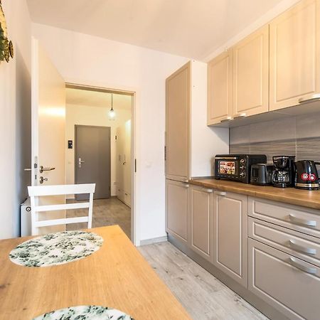 Apartament Smarald Braşov Exteriör bild
