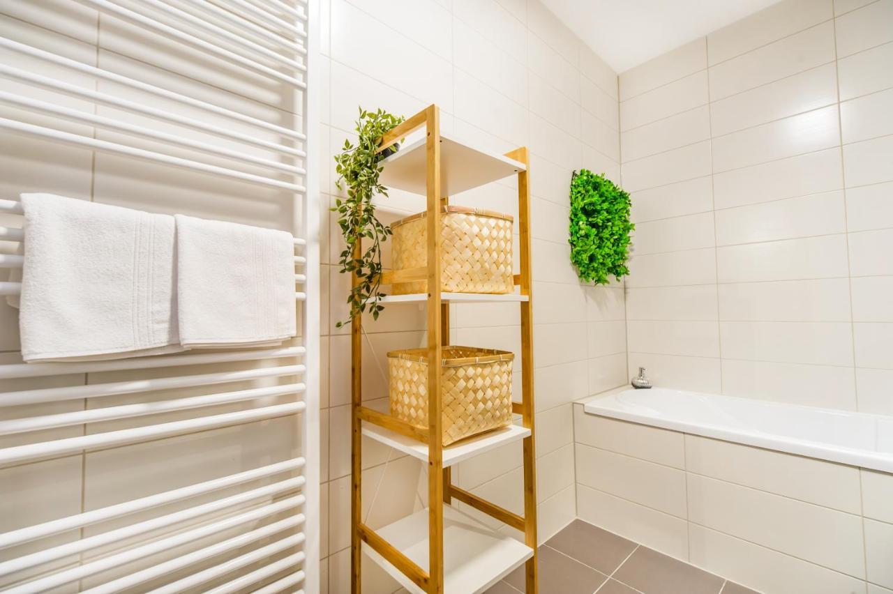 Apartament Smarald Braşov Exteriör bild