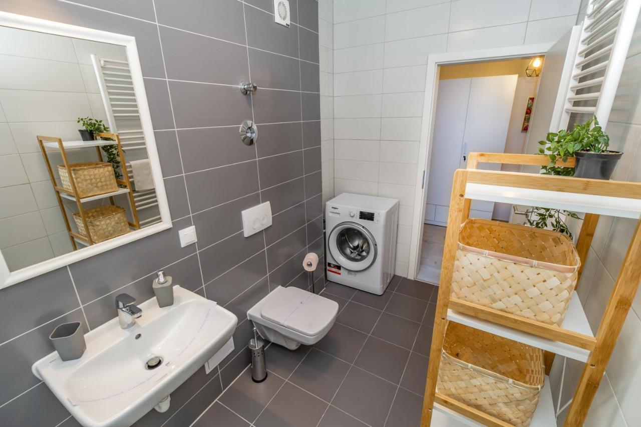 Apartament Smarald Braşov Exteriör bild