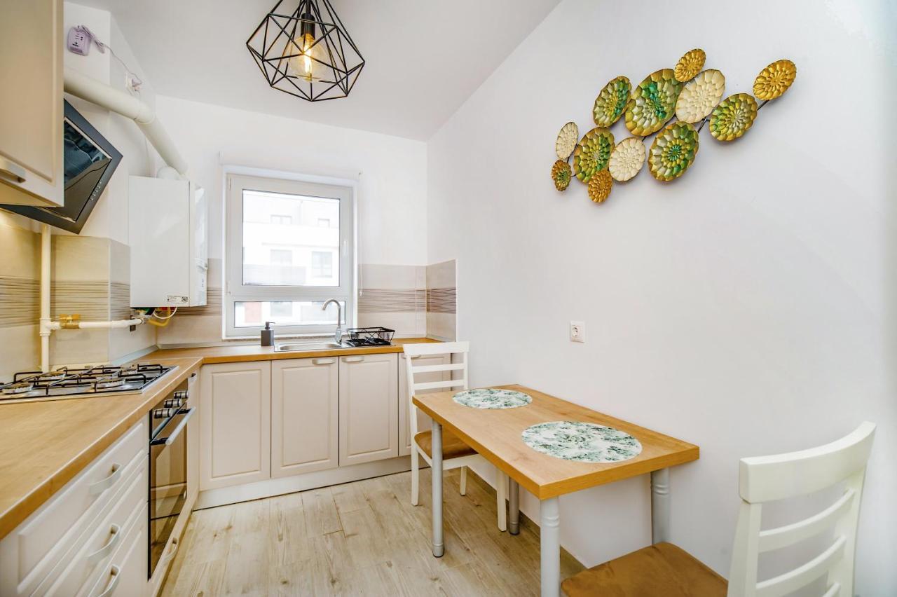 Apartament Smarald Braşov Exteriör bild