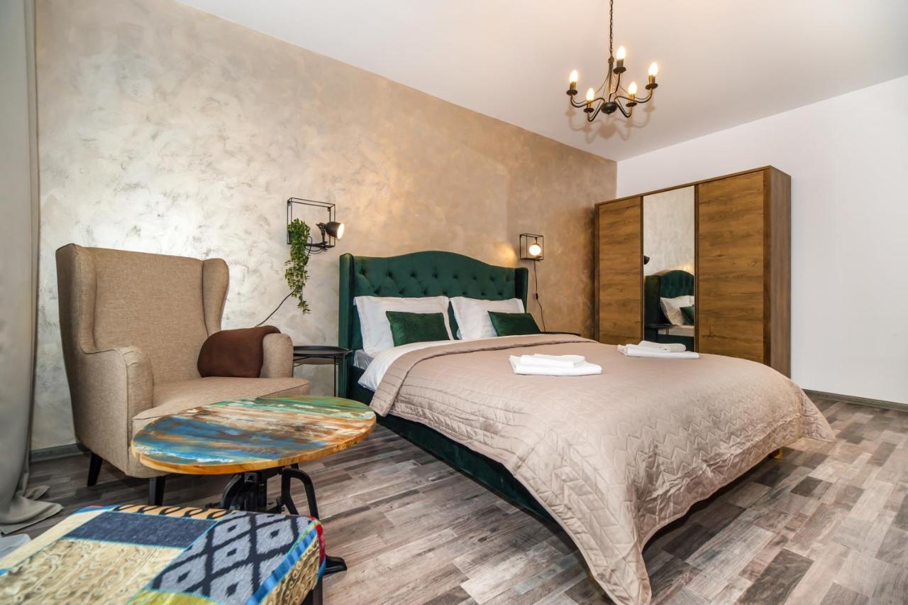 Apartament Smarald Braşov Exteriör bild