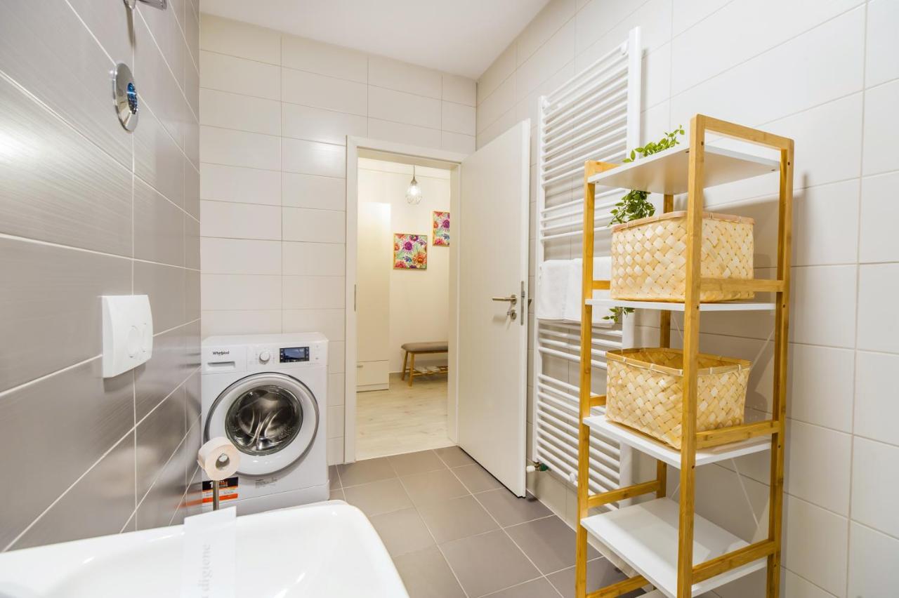 Apartament Smarald Braşov Exteriör bild