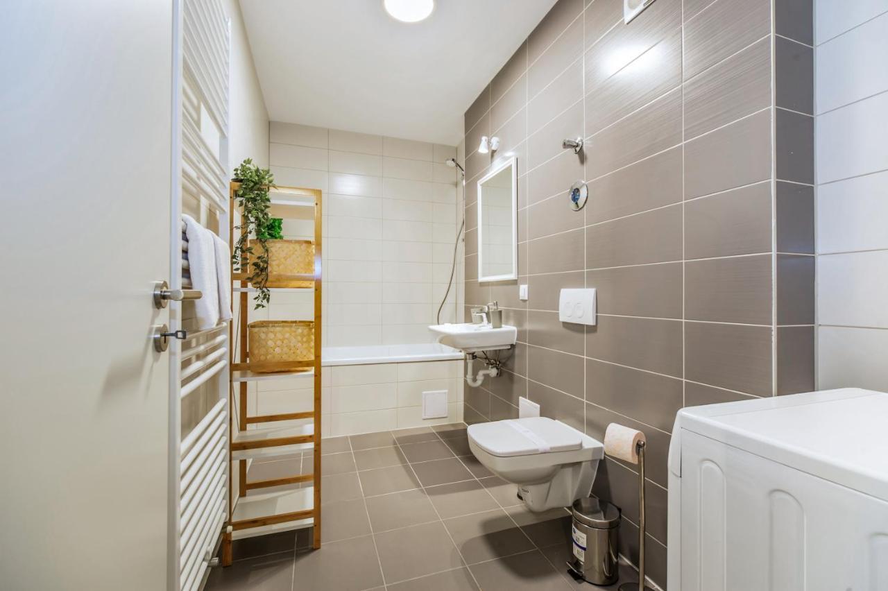 Apartament Smarald Braşov Exteriör bild